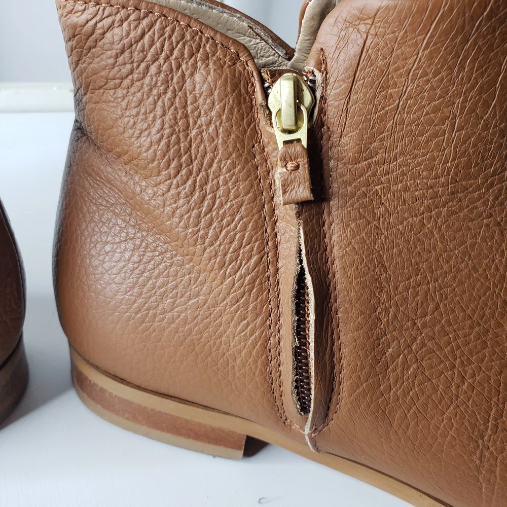Pebbled Leather Ankle Neutral Minimalist Fall Galleries Lafayette Paris Portugal